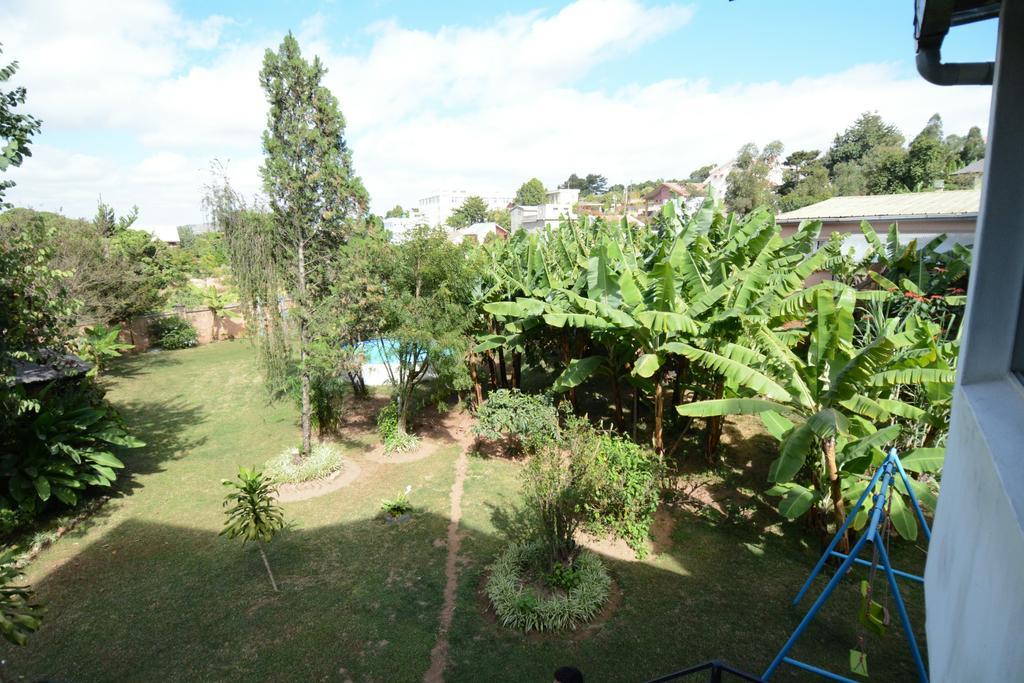 Hotel Chez Jeanne Antananarivo Exteriör bild