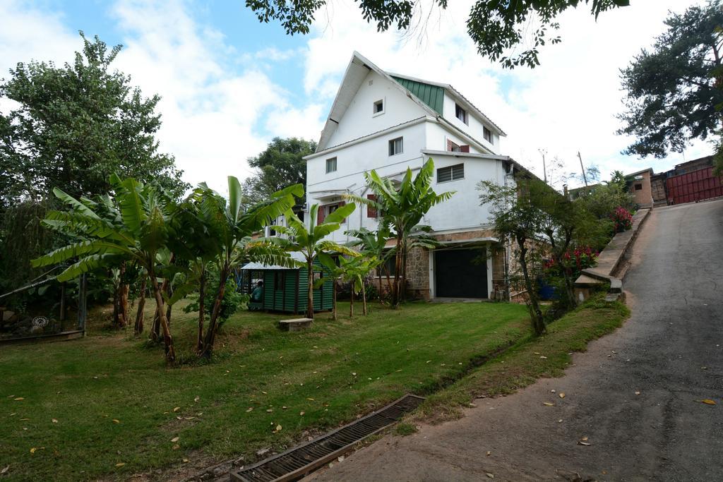 Hotel Chez Jeanne Antananarivo Exteriör bild